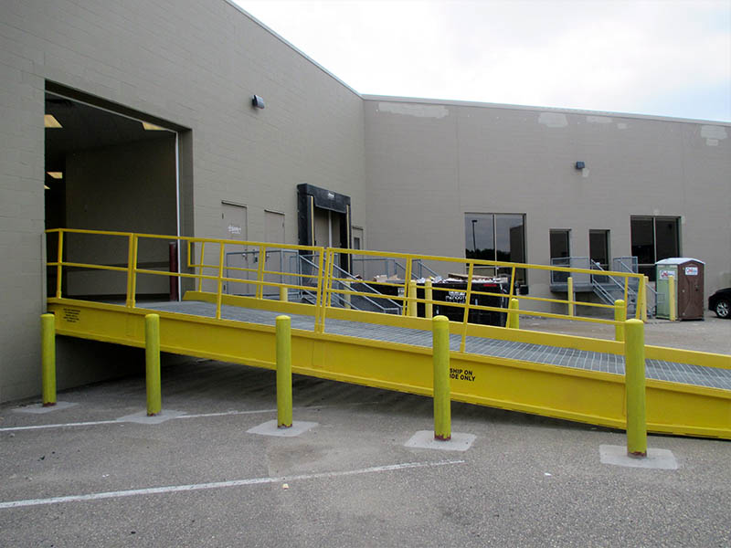 Dock Safety Ramp Dock Ramp | Reliable Door & Dock, Inc.